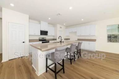 Main picture of 45131 Kingbird Ln