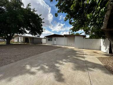 Main picture of 1947 Hope Ave