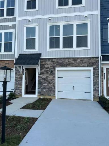Main picture of 619 Rivanna Hill Rd