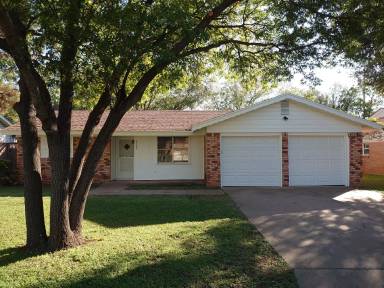 Main picture of 3709 Brook Hollow Dr
