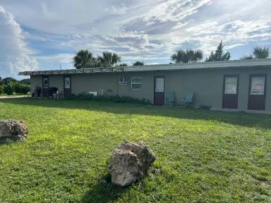 Main picture of 5099 W State Road 80