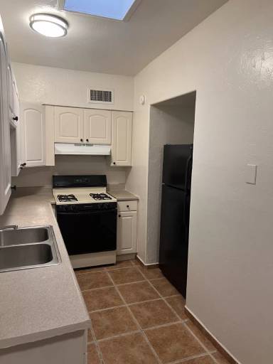 Main picture of 926 W Wedwick St