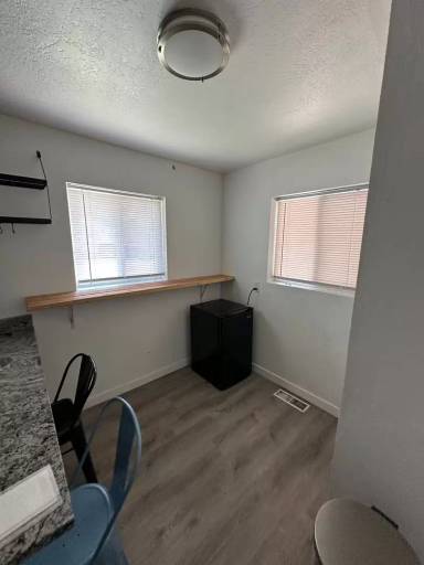 Main picture of 885 Spruce St