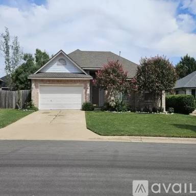Main picture of 1008 Laurel Glen Blvd