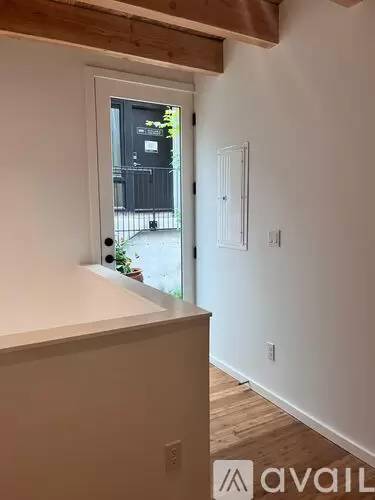 Main picture of 2950 Fairview Ave E