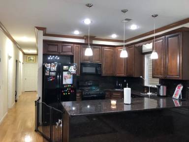 Main picture of 101 Williams Ave