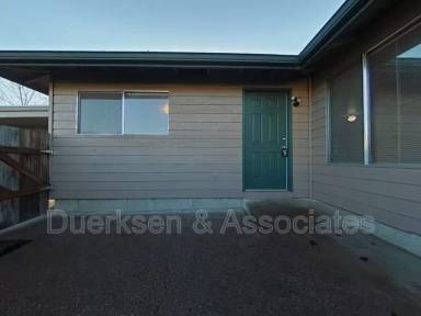 Main picture of 3318 NE Lancaster St