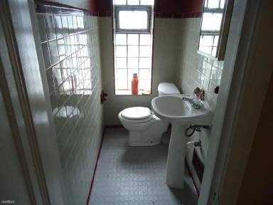 Main picture of 15872 Fairmount Dr