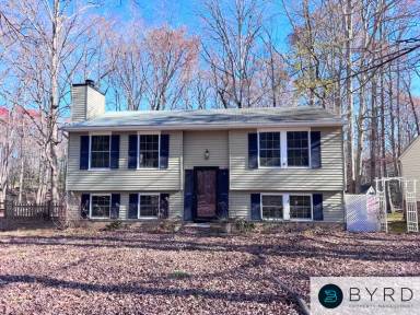 Main picture of 2411 Carriage Creek Rd