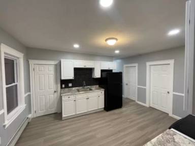 Main picture of 68 Myrtle Ave