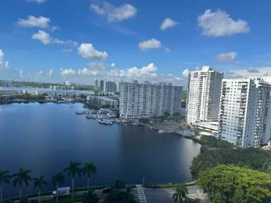 Main picture of Admirals Port Condominiums
