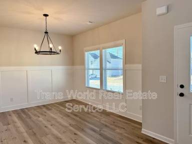 Main picture of 401 Fox Creek Dr