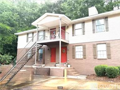Main picture of 449 N Donahue Dr