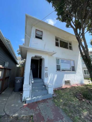 Main picture of 694 44th St