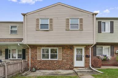 Main picture of 310 Clavale Dr