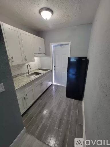 Main picture of 1724 SW 60th Ter