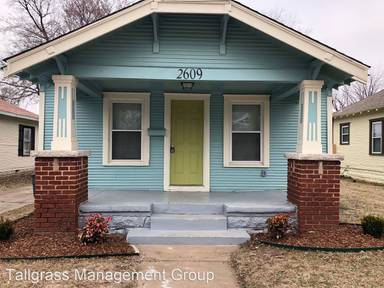 Main picture of 2609 E 8th St
