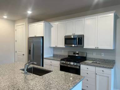 Main picture of 8121 SE Kinnaman St