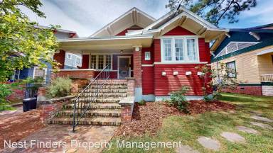 Main picture of 2227 Herschel St