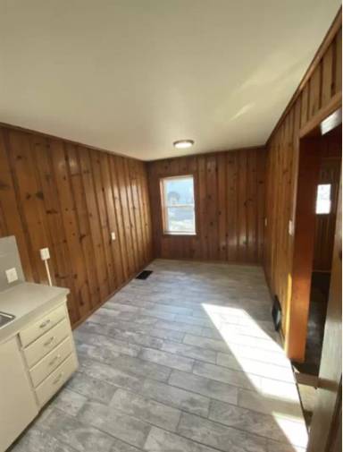 Main picture of 719 S 4th St