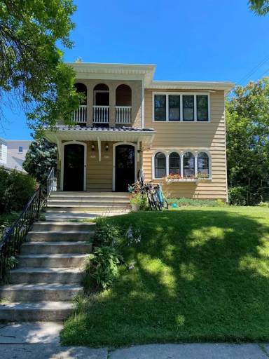 Main picture of 3810 N Bartlett Ave