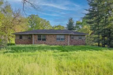 Main picture of 3240 W 40th Ave