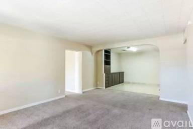 Main picture of 1020 W Missouri Ave