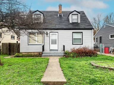 Main picture of 5859 N 66th St