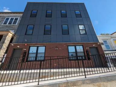 Main picture of 147-149 N Gross St