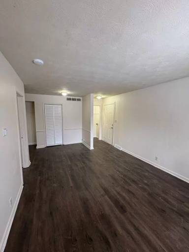 Main picture of 851 E Como Ave