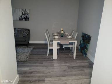 Main picture of 5258 S King Dr