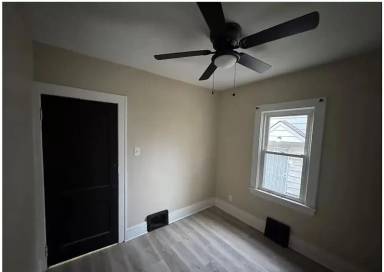 Main picture of 14910 Kingsford Ave