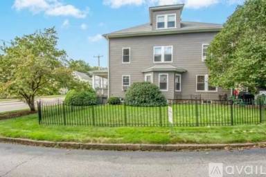 Main picture of 28 South St