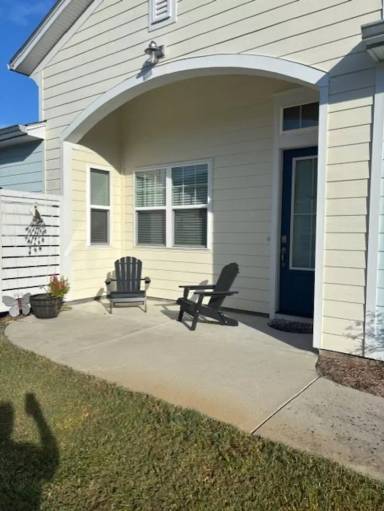 Main picture of 240 Margaritaville Ave S