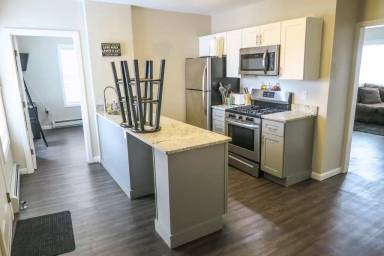 Main picture of 44 Gage St