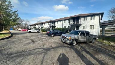 Main picture of 5700 Leslie Ave