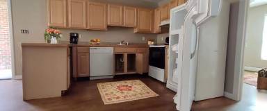 Main picture of 67 Bowery St