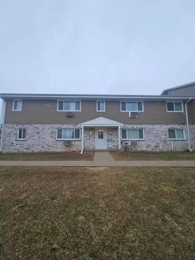 Main picture of 851 Eastern Ave
