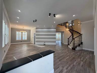 Main picture of 20 Gonsalves Ct