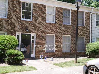 Main picture of 2821 Bleeker Sq