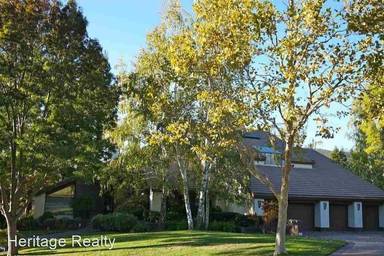 Main picture of 5295 Blackhawk Dr