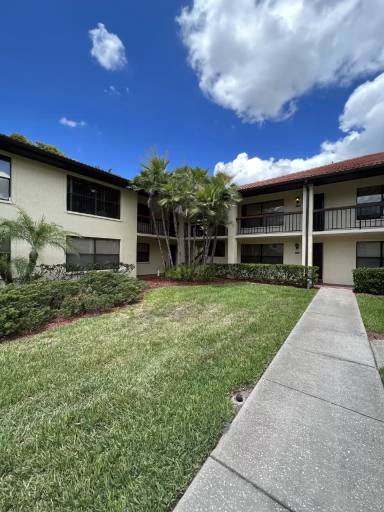 Main picture of 1109 Hammock Pine Blvd