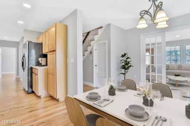Main picture of 240 Groton Rd