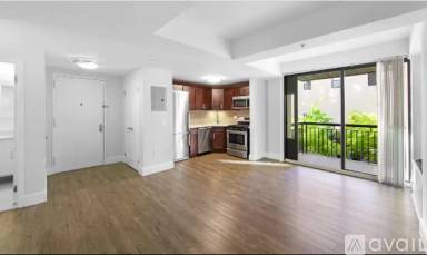 Main picture of 356 E 91st St