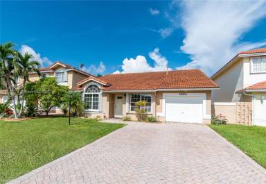 Main picture of 15241 SW 108th Ter