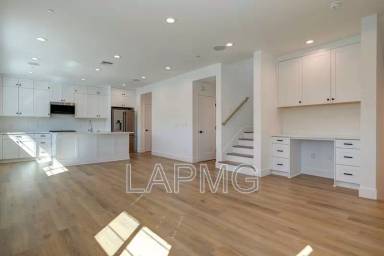 Main picture of 4507 Saturn St