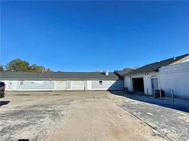 Main picture of 621 Stallings Rd