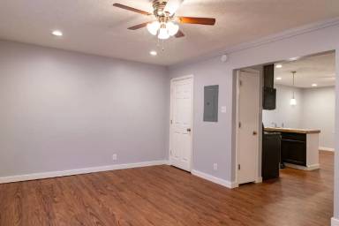 Main picture of 1081 Cross Keys Rd