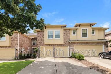 Main picture of 9853 Fleetwood Dr
