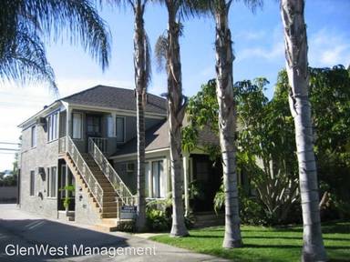 Main picture of 668 W Glenoaks Blvd